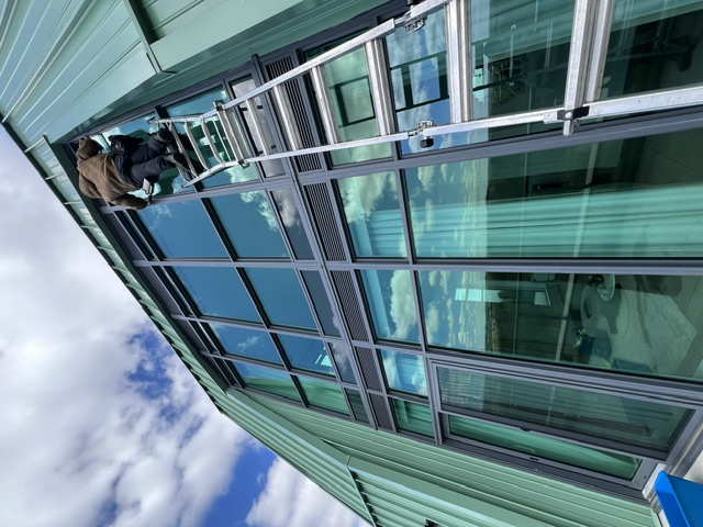 C&N Window Cleaning residential window cleaning results in Durham Region