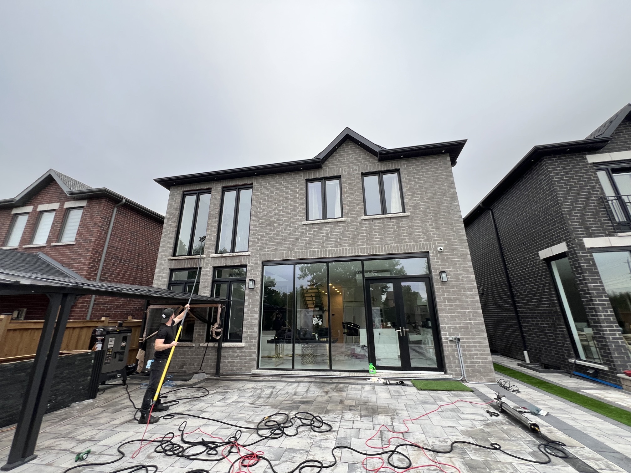 C&N Window Cleaning residential window cleaning results in Durham Region